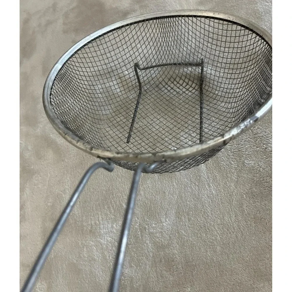 Vintage Wire Fry Basket‎ Round 7